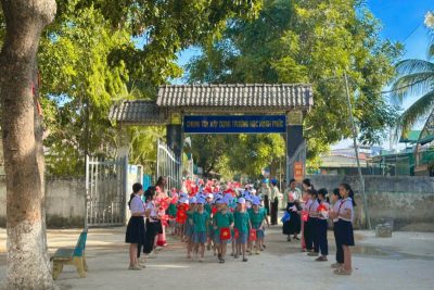 CHÀO ĐÓN CÁC EM HỌC SINH LỚP LÁ TRƯỜNG MẦM NON HỒNG HÀ